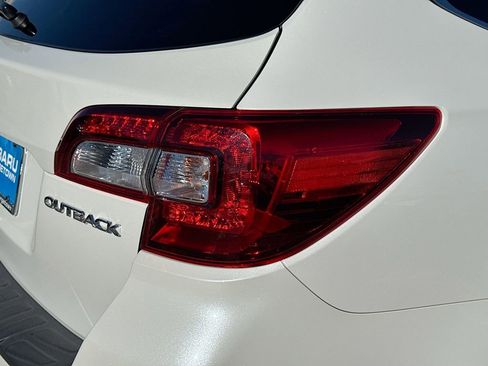 Used 2019 Subaru Outback 2.5i Limited image 35