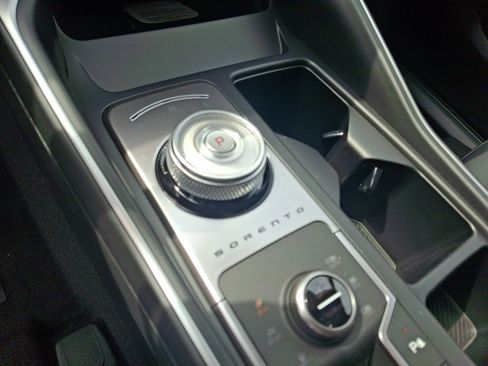 New 2026 Kia Sorento EX AWD/4WD image 10
