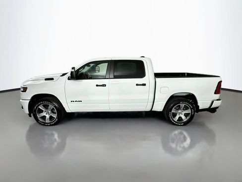 New 2026 RAM 1500 Express AWD/4WD image 4