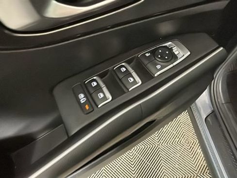 Used 2021 Kia Sorento S w/ Panoramic Sunroof Package FWD image 10