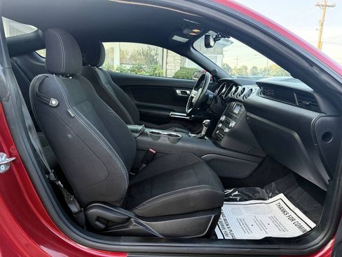 Used 2020 Ford Mustang Coupe RWD image 24