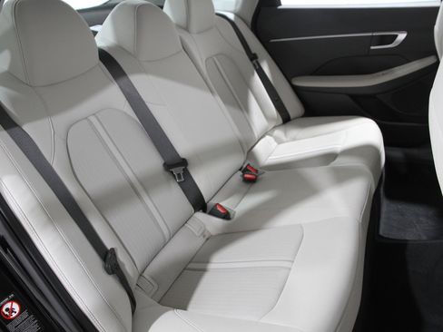 Certified 2023 Hyundai Sonata SE image 16