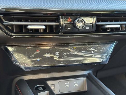 New 2026 Nissan Kicks SR image 21