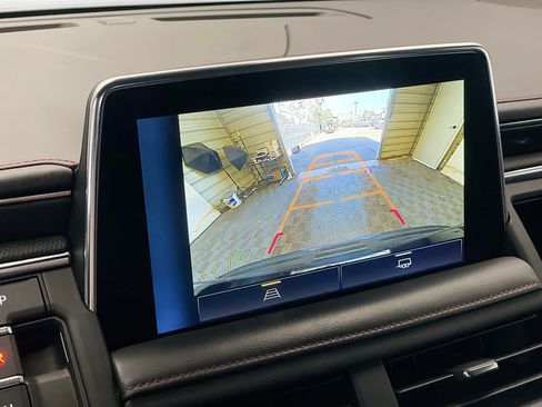 Used 2023 Chevrolet Suburban RST image 9