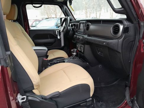 Used 2021 Jeep Wrangler Sport S image 33