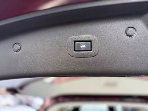 Used 2021 INFINITI QX80 Luxe w/ All-Season Package image 32