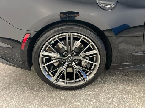 Used 2022 Chevrolet Camaro ZL1 RWD image 30