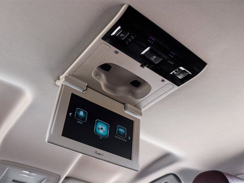 Used 2020 Chevrolet Suburban Premier w/ 6.2L Performance Package image 39