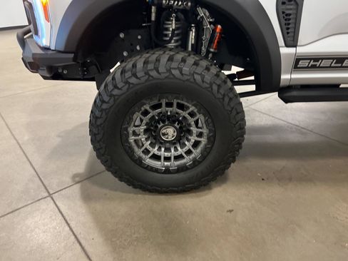 Used 2024 Ford F250 Lariat w/ Lariat Ultimate Package image 42