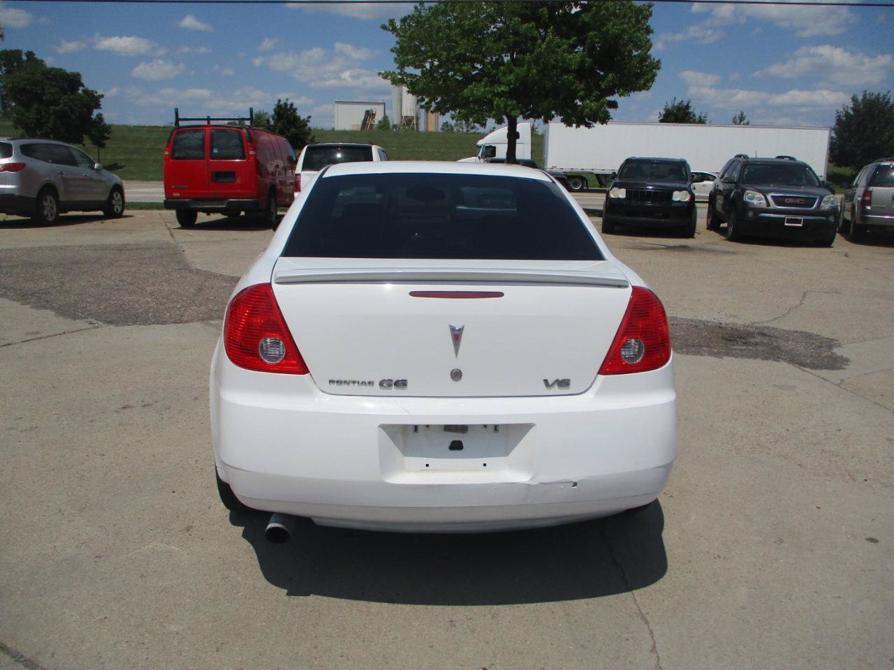Used 2009 Pontiac G6 Sedan w/ Sport Package 2 FWD image 5