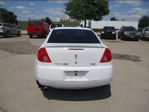 Used 2009 Pontiac G6 Sedan w/ Sport Package 2 FWD image 5