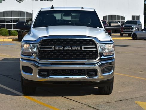 Used 2022 RAM 2500 Big Horn AWD/4WD image 2