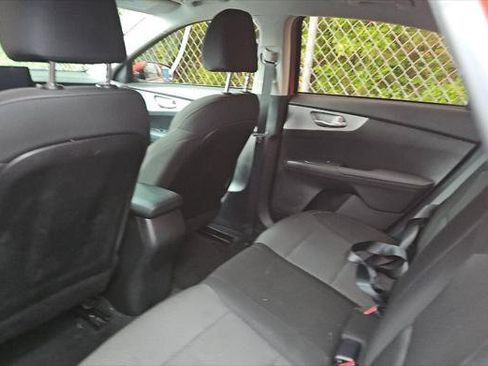 Used 2023 Kia Forte LXS w/ LXS Technology Package FWD image 16