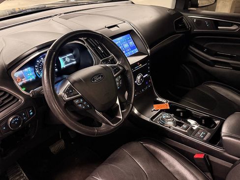 Used 2019 Ford Edge Titanium w/ Equipment Group 301A image 30