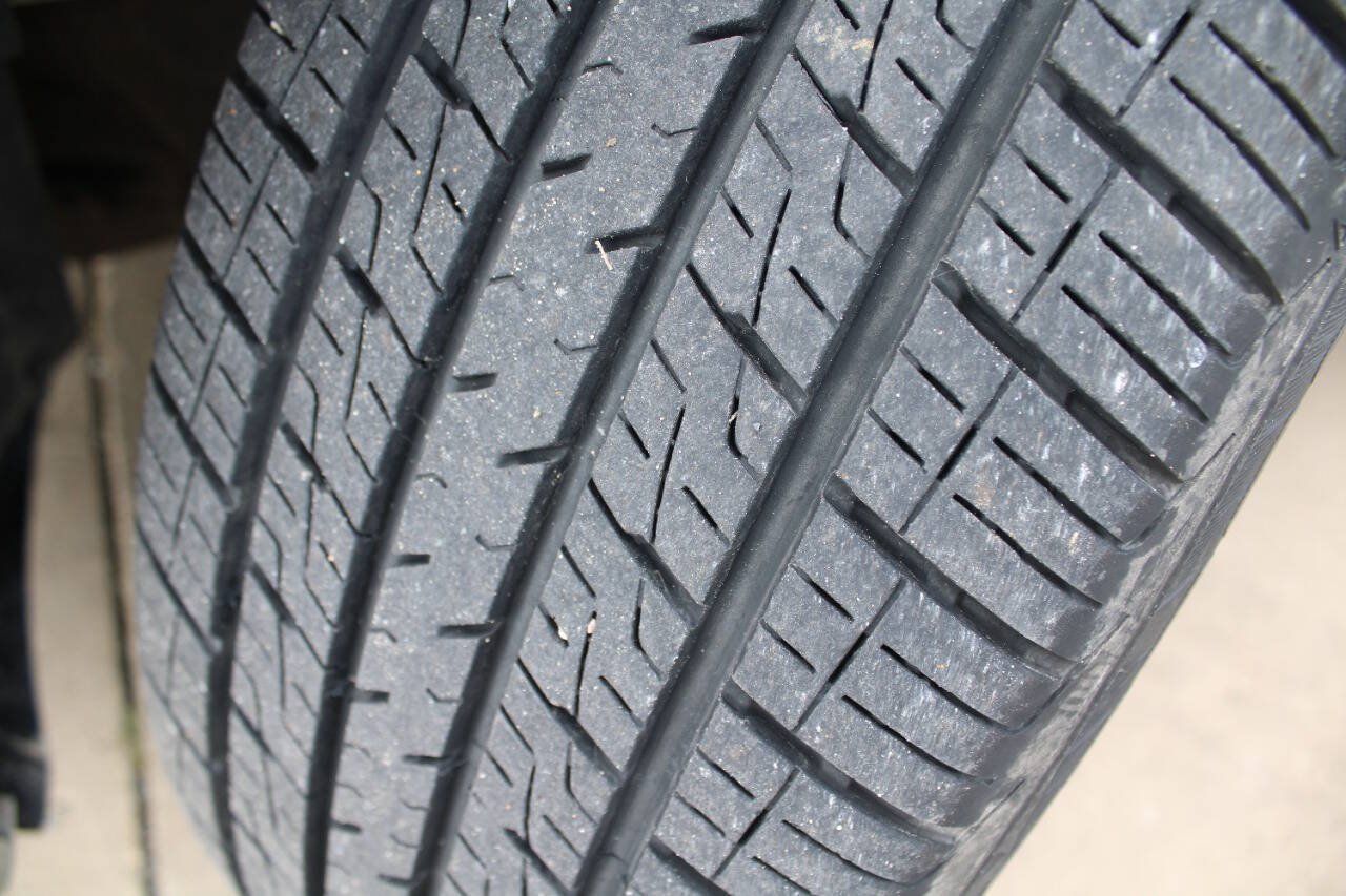 Used 2014 Chrysler Town & Country Touring-L FWD image 15