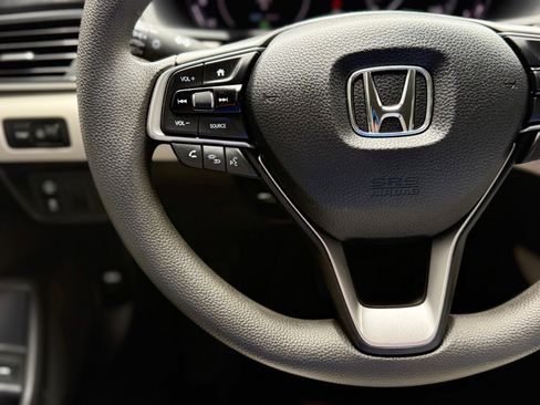 Used 2018 Honda Accord LX image 26
