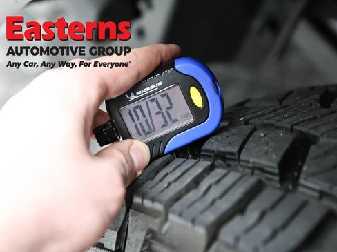 Used 2023 Jeep Wrangler Unlimited w/ Cold Weather Group AWD/4WD image 26