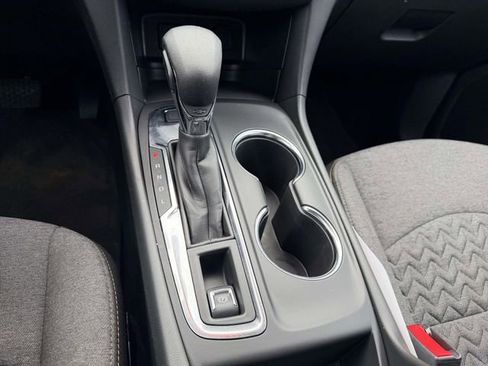 Used 2023 Chevrolet Equinox LT image 24