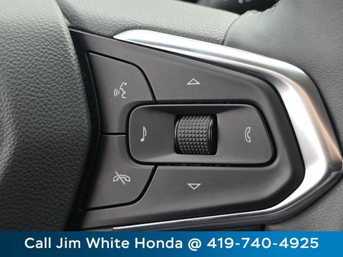 Used 2024 Chevrolet Trax ACTIV w/ Driver Confidence Package FWD image 30