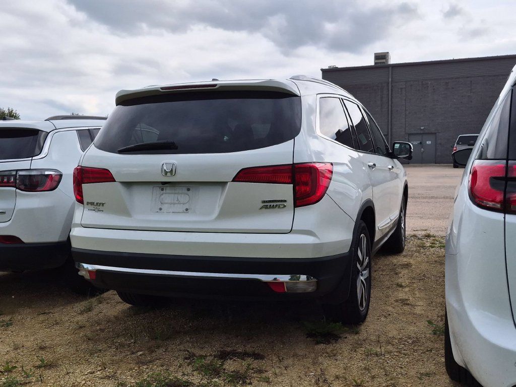 Used 2016 Honda Pilot Touring image 2