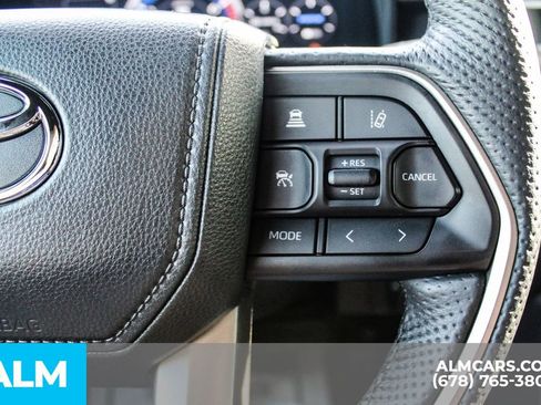 Used 2025 Toyota Sequoia 4WD image 30