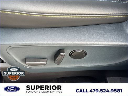 Used 2025 Ford Maverick Lobo image 18