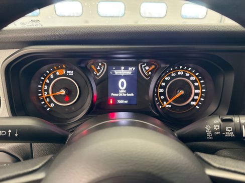 Used 2025 Jeep Wrangler Sport image 11