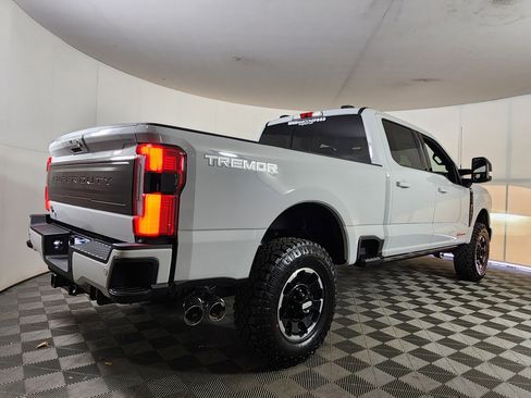 New 2026 Ford F350 Platinum w/ Tremor Off-Road Package AWD/4WD image 8