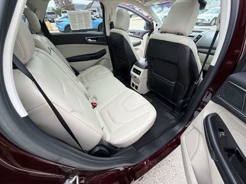 Used 2020 Ford Edge Titanium w/ Equipment Group 301A AWD/4WD image 32