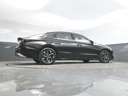 Used 2025 Hyundai Sonata SEL FWD image 40