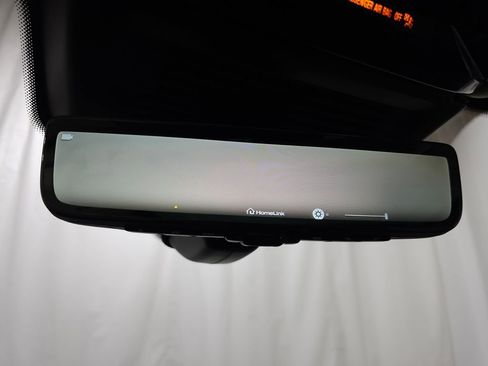 Certified 2025 Land Rover Range Rover Long Wheelbase SE AWD/4WD image 34