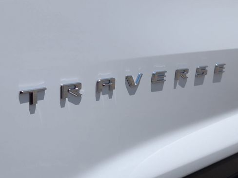 New 2026 Chevrolet Traverse LT w/ Sun and Wheel Package FWD image 10