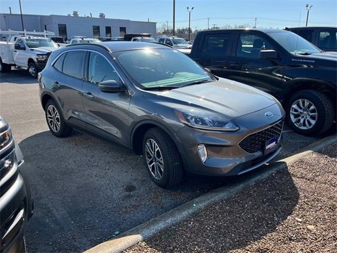 Used 2022 Ford Escape SEL w/ Technology Package image 1