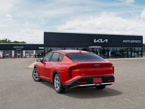 New 2025 Kia K4 LXS image 4