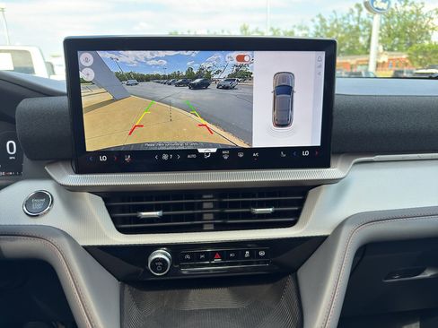 New 2026 Ford Explorer Active w/ Active Comfort Package image 19