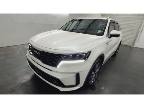 Used 2022 Kia Sorento SX AWD/4WD image 4