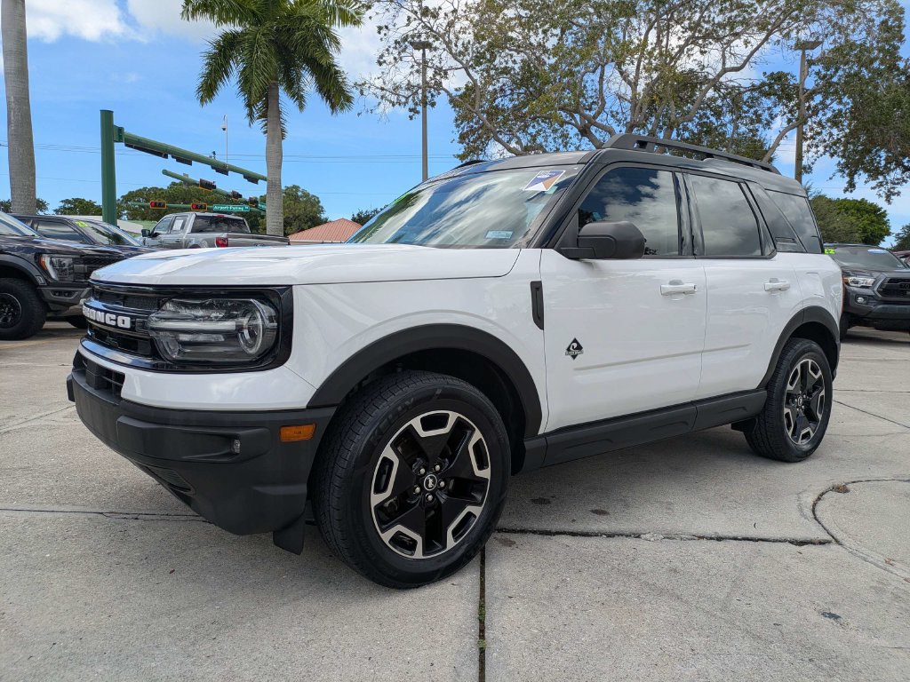 Used 2023 Ford Bronco Sport Outer Banks w/ Tech Package AWD/4WD image 7