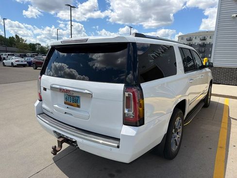 Used 2015 GMC Yukon XL Denali AWD/4WD image 12