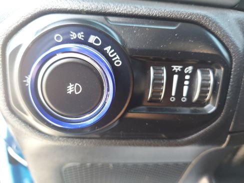 Used 2021 Jeep Wrangler Unlimited Sport AWD/4WD image 24