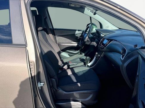 Used 2020 Chevrolet Trax LS w/ Tint and Cruise Package image 7