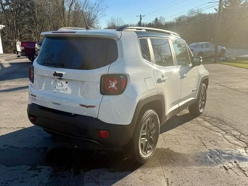 Used 2018 Jeep Renegade Trailhawk w/ Cold Weather Group II image 5