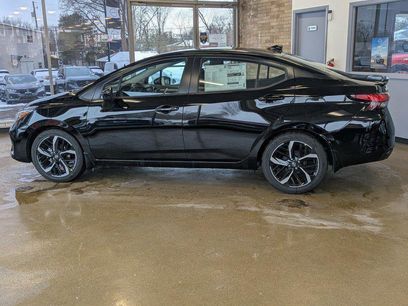 New 2025 Nissan Versa SR w/ Trunk Package