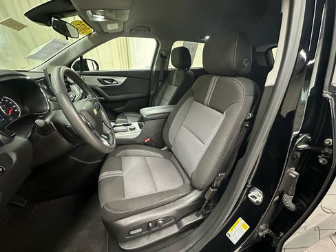 Used 2025 Chevrolet Blazer LT AWD/4WD image 20