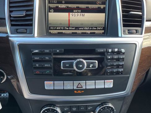 Used 2013 Mercedes-Benz GL 450 4MATIC image 16