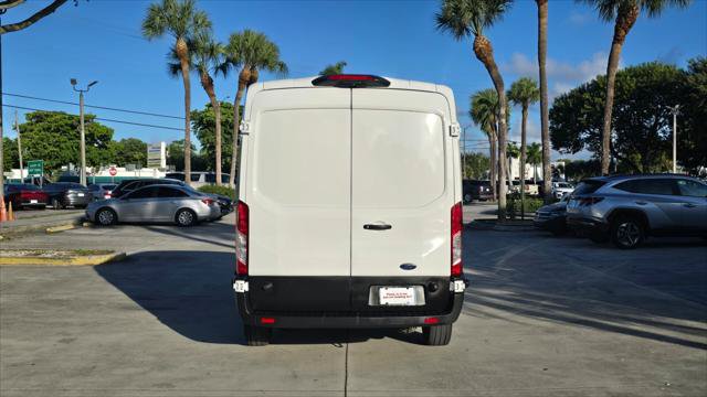 Used 2023 Ford E-Transit Medium Roof RWD image 7