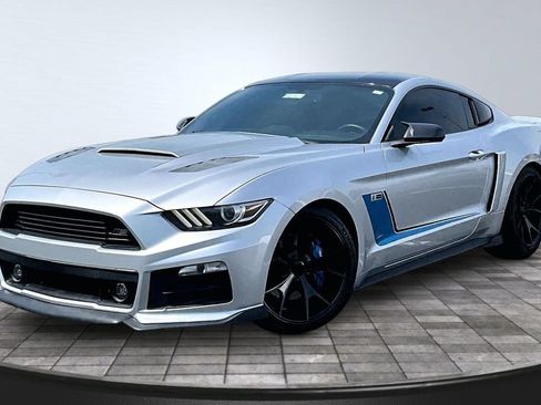 Used 2015 Ford Mustang GT Premium RWD image 1