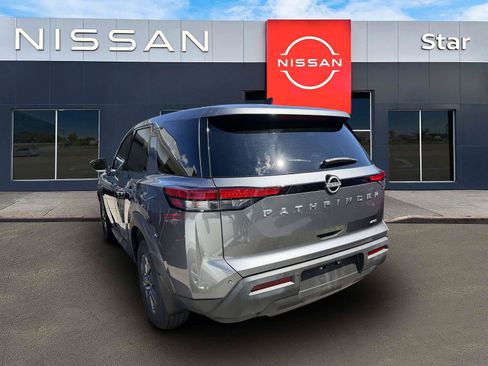 Used 2023 Nissan Pathfinder S AWD/4WD image 4