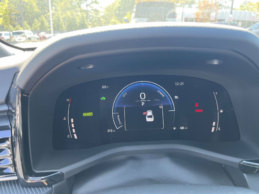 New 2026 Toyota Camry Hybrid FWD image 17