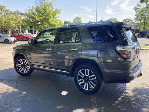 Used 2022 Toyota 4Runner Limited image 4