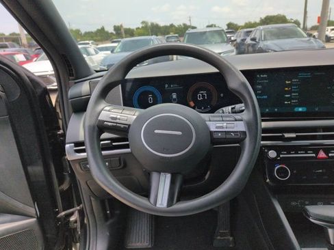 Used 2025 Hyundai Santa Cruz SEL AWD/4WD image 22